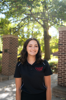 Cassie Elliott '26, Central College student ambassador